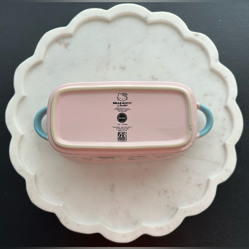 Hello Kitty Holiday Ceramic Bakeware - Picture 3 of 3